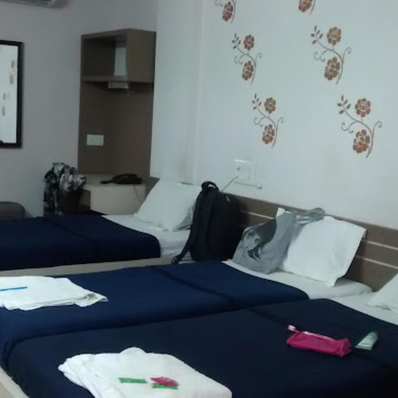 Divya Jyot Residency Bhuj Hotel Exterior photo